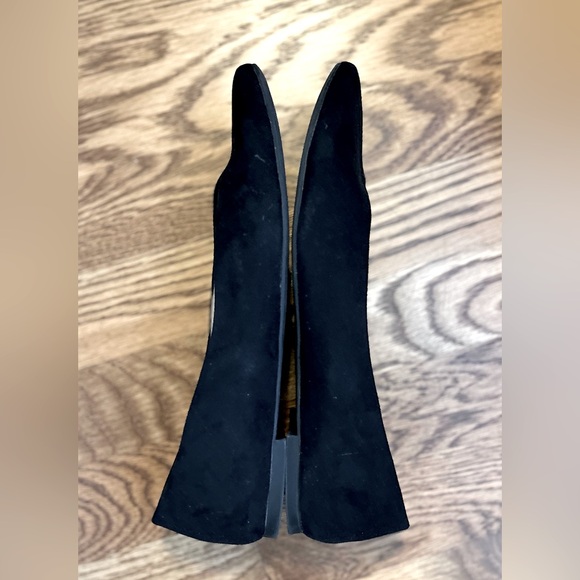 H&M / Black Flats / Suede / US 38 / 7 - Picture 3 of 5